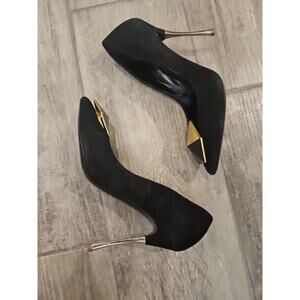 Nicholas Kirkwood Hexagon Pumps Size 37 US 7 Black Suede Heels Pointed Stiletto